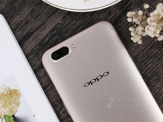 OPPO最新款式手机，科技与美学的完美融合